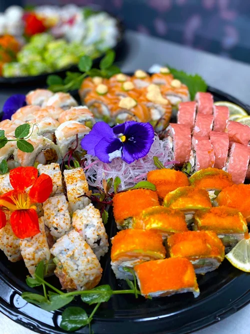 Crea tu charola con 5 rollos