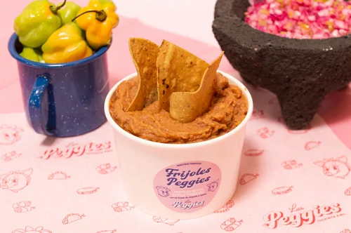 LOS FRIJOLES PEGGIES