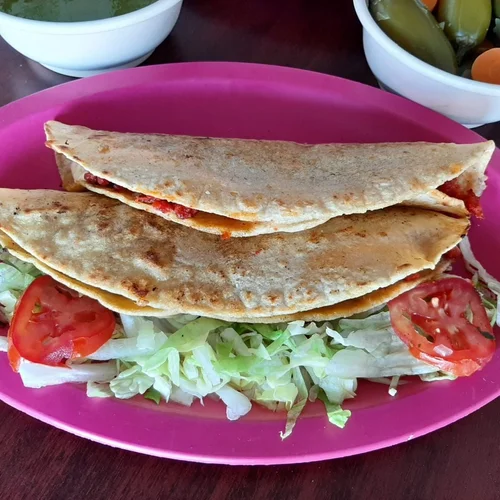 quesadilla de chicharrón