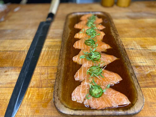 SALMÓN NEW STYLE SASHIMI (CARPACCIO)