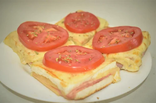 Sándwich caliente napolitano