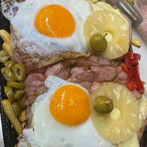 Chivito al plato con fritas para dos