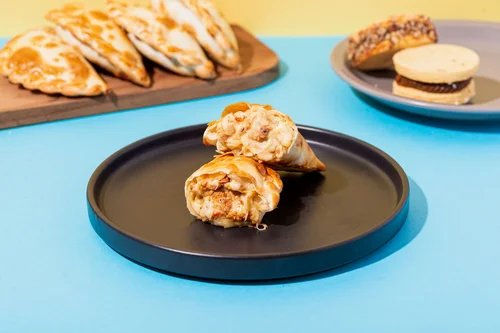 Empanada de Carne con Queso